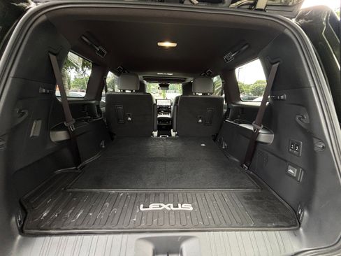 Used 2025 Lexus GX 550 w/ Accessory Package (2T) AWD/4WD image 37