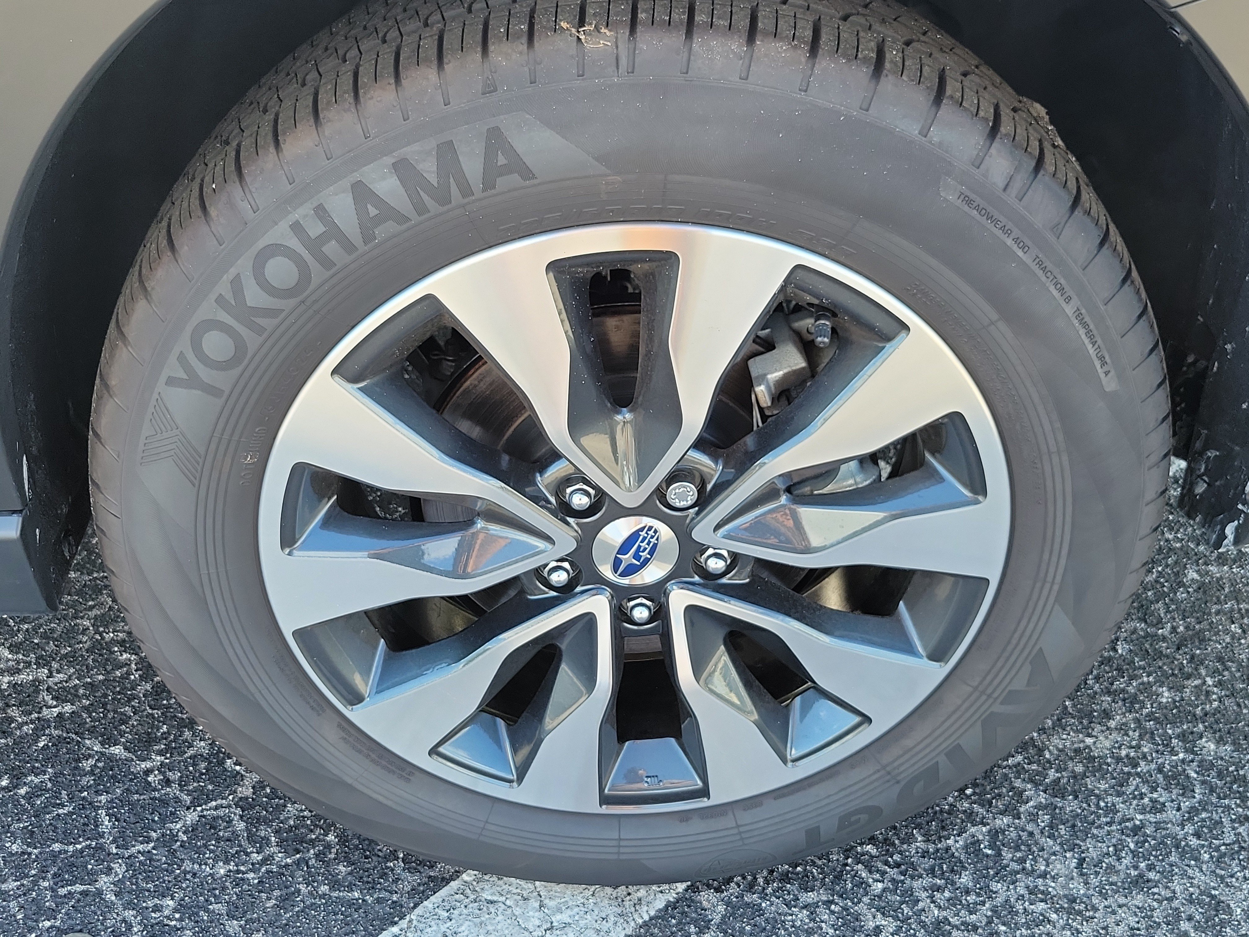 Used 2025 Subaru Outback Limited AWD/4WD image 7