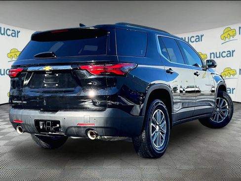 Used 2023 Chevrolet Traverse LT w/ Rear Camera Mirror Package image 6