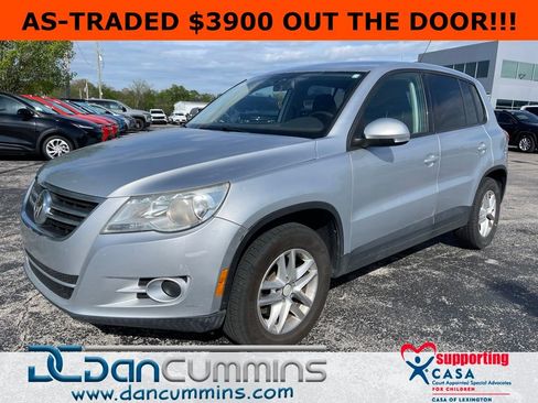 Used 2011 Volkswagen Tiguan S image 1