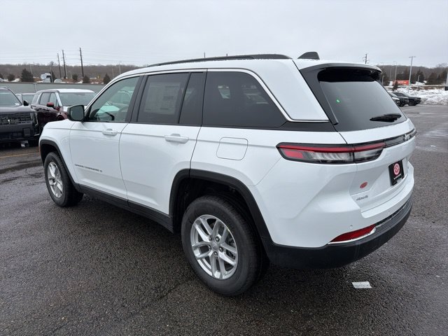 New 2026 Jeep Grand Cherokee Laredo X AWD/4WD image 5