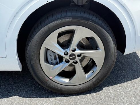 New 2026 Genesis GV70 2.5T Select image 15