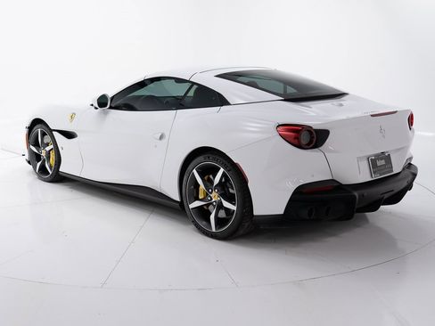 Used 2022 Ferrari Portofino M image 11