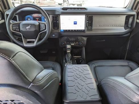Used 2026 Ford Bronco Badlands AWD/4WD image 13