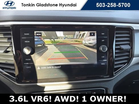 Used 2020 Volkswagen Atlas Cross Sport SEL Premium image 15