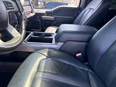 Used 2022 Ford F450 Platinum w/ FX4 Off-Road Package AWD/4WD image 21