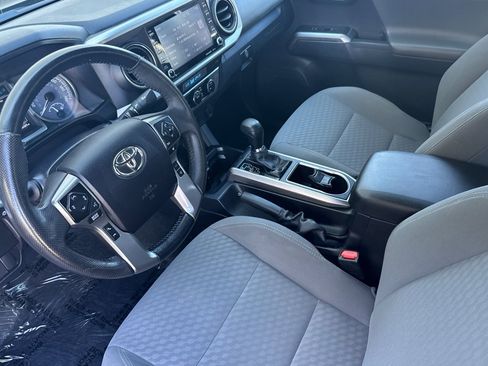 Used 2022 Toyota Tacoma SR5 image 9