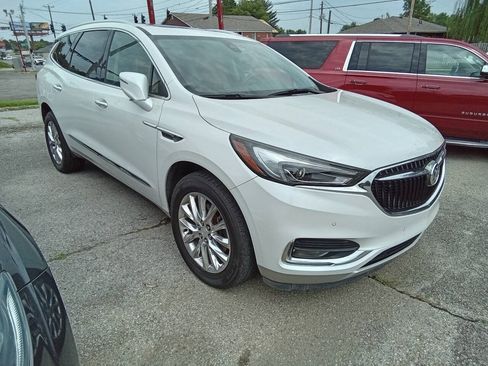 Used 2018 Buick Enclave Premium w/ Experience Buick Package AWD/4WD image 2