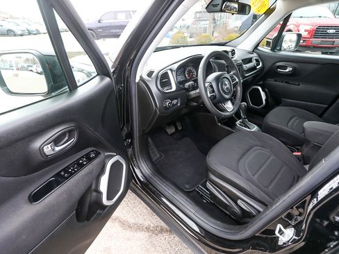 Used 2021 Jeep Renegade Latitude image 10