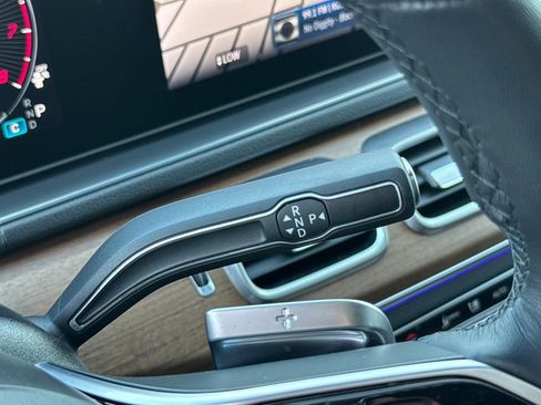 Certified 2025 Mercedes-Benz GLE 450 4MATIC image 26