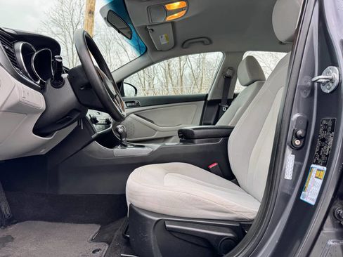 Used 2011 Kia Optima LX image 12