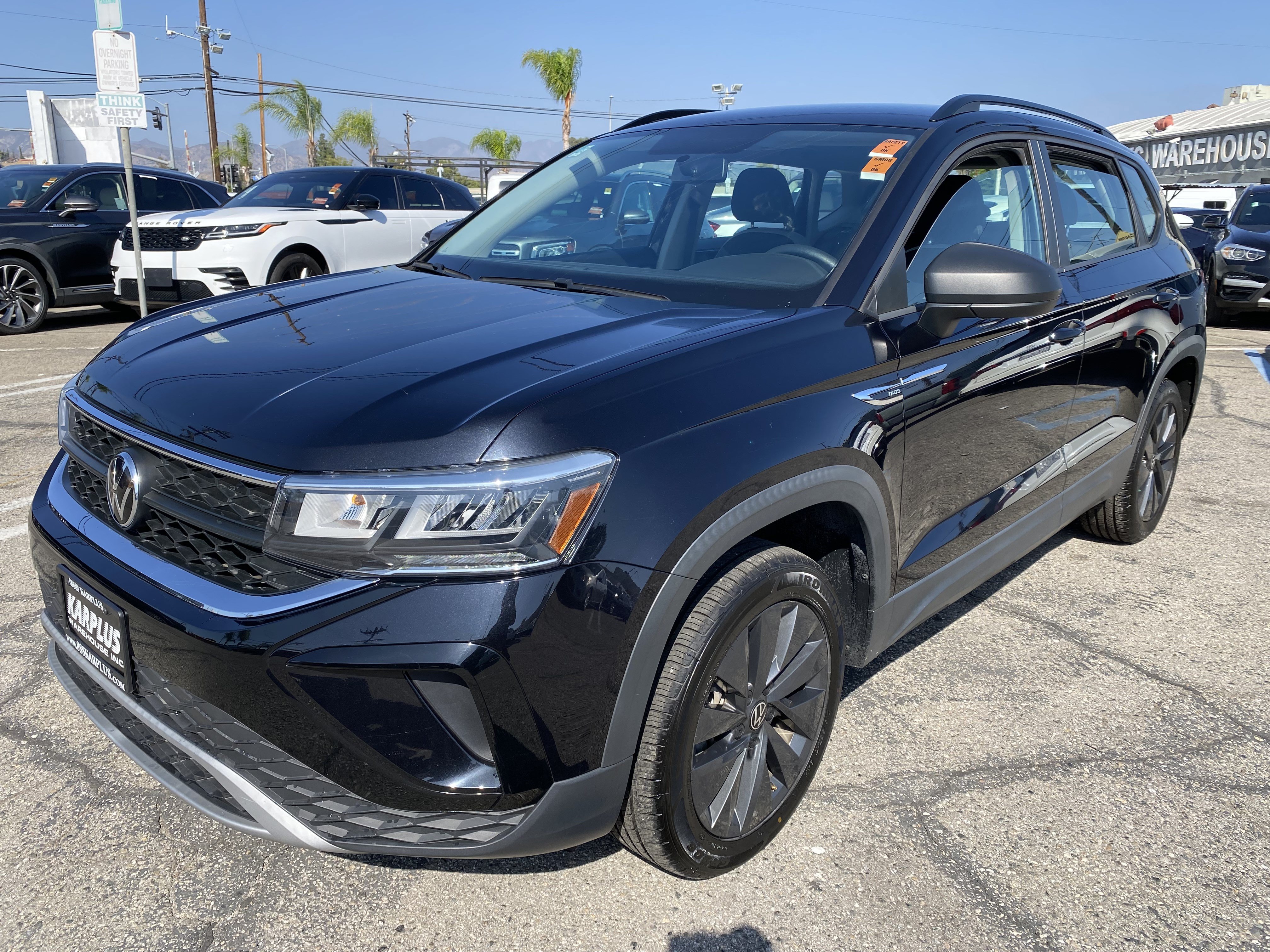 Used 2022 Volkswagen Taos S FWD image 2
