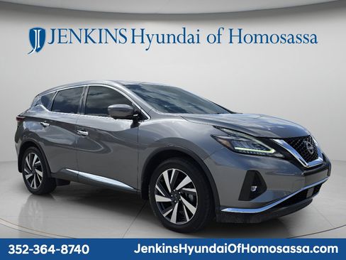 Used 2023 Nissan Murano SL w/ SL Moonroof Package FWD image 2