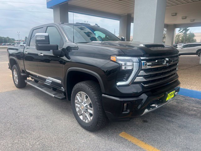 New 2026 Chevrolet Silverado 2500 High Country w/ Technology Package AWD/4WD image 2