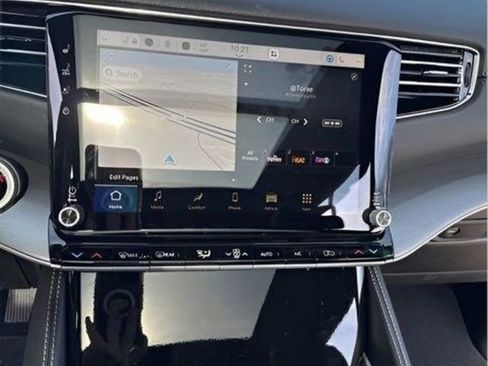 New 2026 Jeep Grand Wagoneer L 4WD w/ Premium Group I image 18
