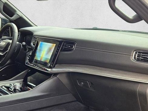 Used 2024 Jeep Wagoneer L Series II w/ Flexible Seating Group image 21