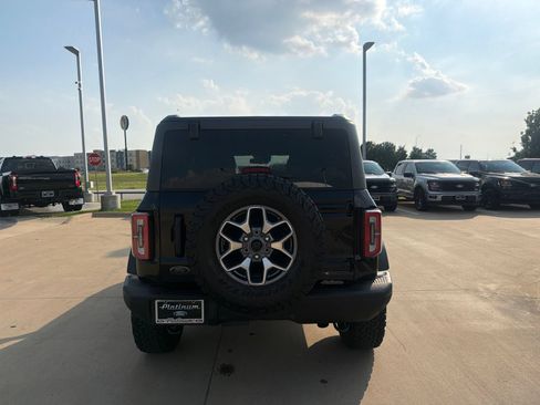 Used 2024 Ford Bronco Badlands AWD/4WD image 4