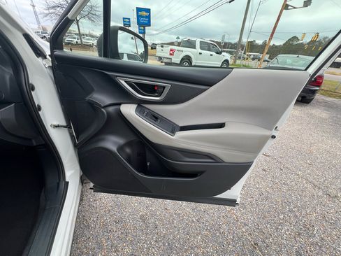 Used 2023 Subaru Forester image 33