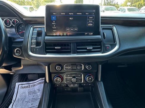 Used 2021 Chevrolet Suburban LT image 13