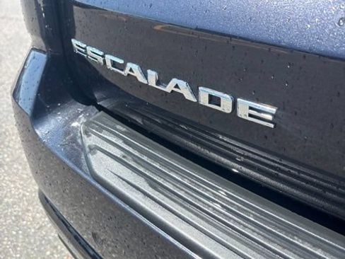 Used 2025 Cadillac Escalade Sport w/ Touring Package AWD/4WD image 5