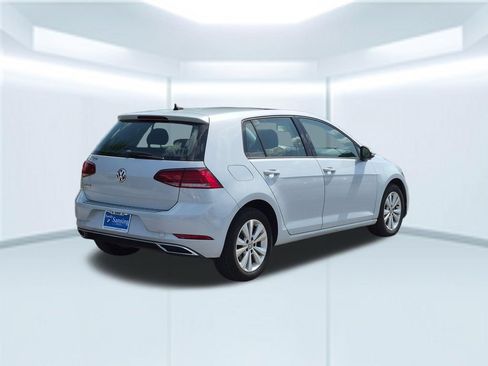 Used 2020 Volkswagen Golf 4-Door FWD image 5