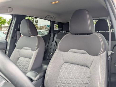 Used 2025 Nissan Kicks SV FWD image 14