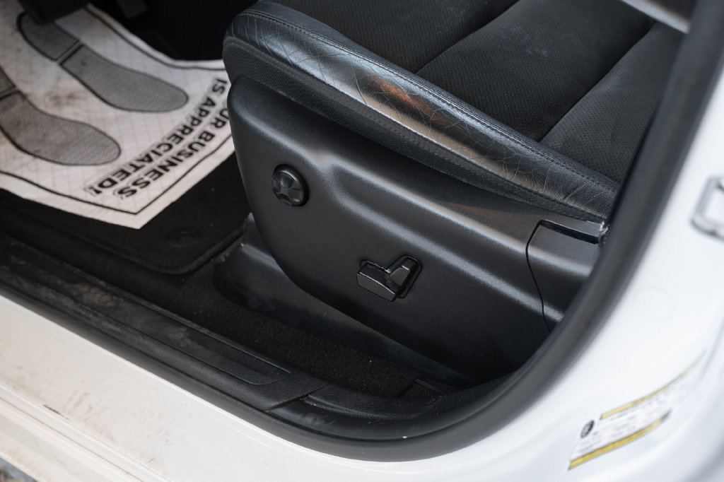 Used 2021 Jeep Grand Cherokee Laredo X RWD image 20
