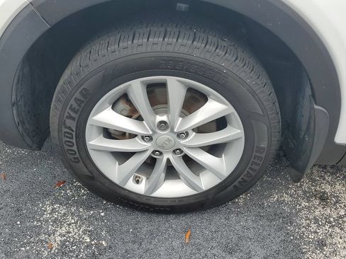 Used 2017 Kia Sorento FWD image 9