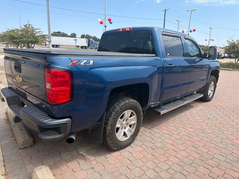 Used 2018 Chevrolet Silverado 1500 LT w/ All Star Edition AWD/4WD image 3