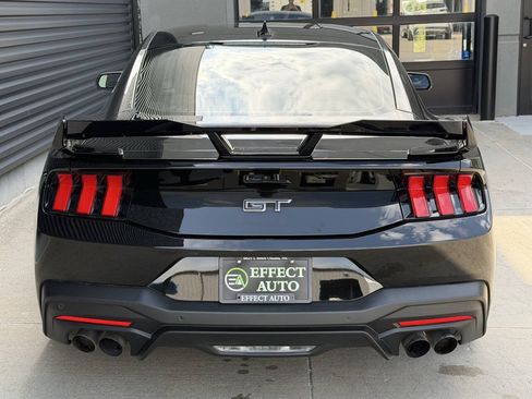 Used 2025 Ford Mustang GT Premium RWD image 12
