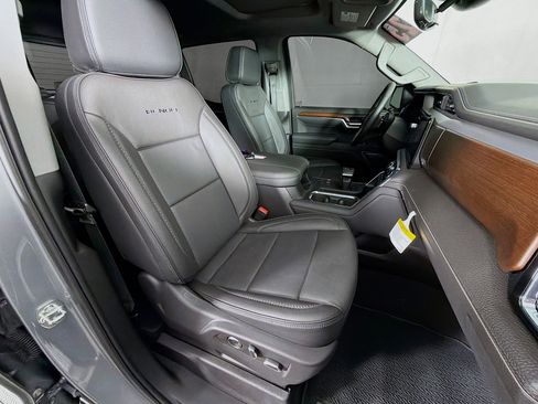 Used 2025 GMC Sierra 1500 Denali w/ Denali Reserve Package image 30