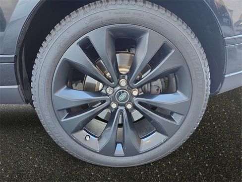 Used 2021 Land Rover Range Rover Autobiography Fifty Edition image 32