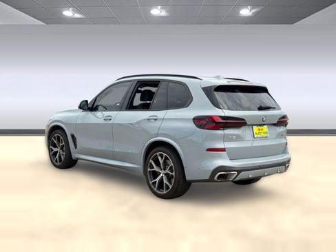 Used 2025 BMW X5 sDrive40i w/ M Sport Package image 3