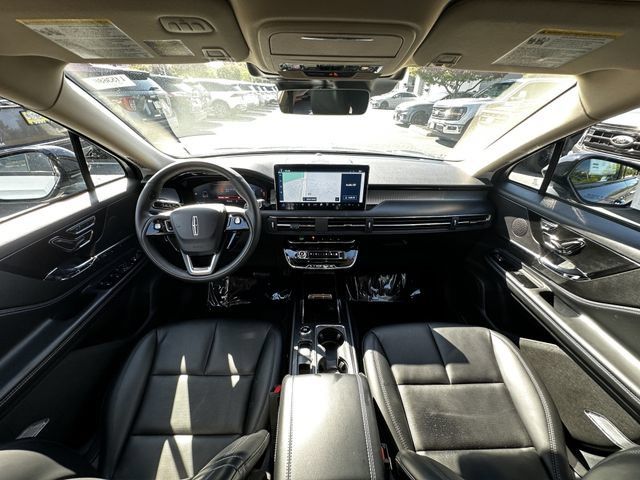 Certified 2023 Lincoln Corsair AWD w/ Equipment Group 101A image 16