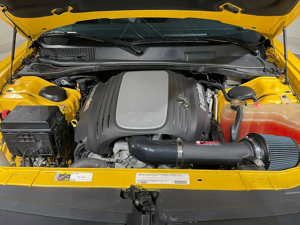 Used 2012 Dodge Challenger R/T RWD image 15