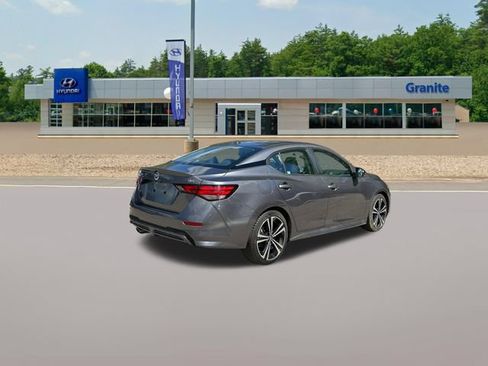 Used 2022 Nissan Sentra SR FWD image 8