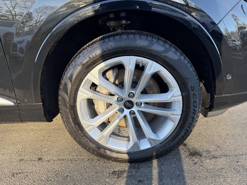 Used 2025 Audi Q7 2.0T Premium w/ Convenience Package image 10