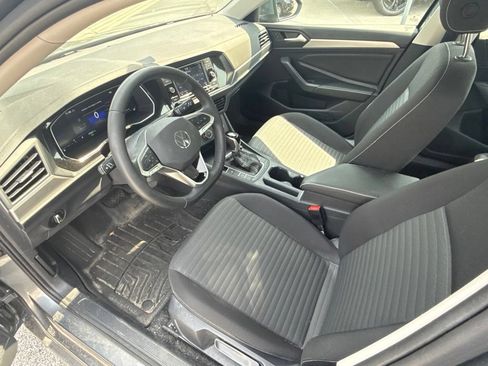 Certified 2024 Volkswagen Jetta S FWD image 11