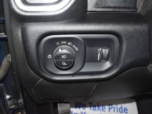 Used 2024 RAM 2500 Big Horn AWD/4WD image 17