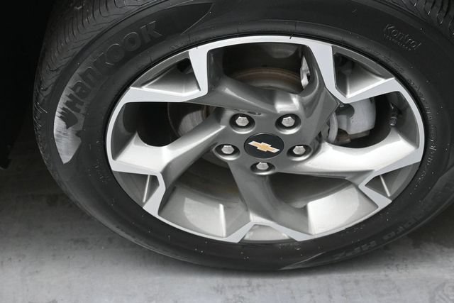 Used 2025 Chevrolet Trax LT FWD image 34
