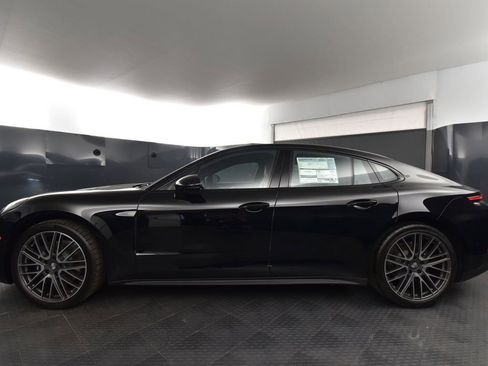 Used 2025 Porsche Panamera 4 AWD/4WD image 2