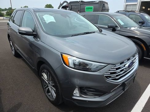 Used 2022 Ford Edge Titanium AWD/4WD image 5