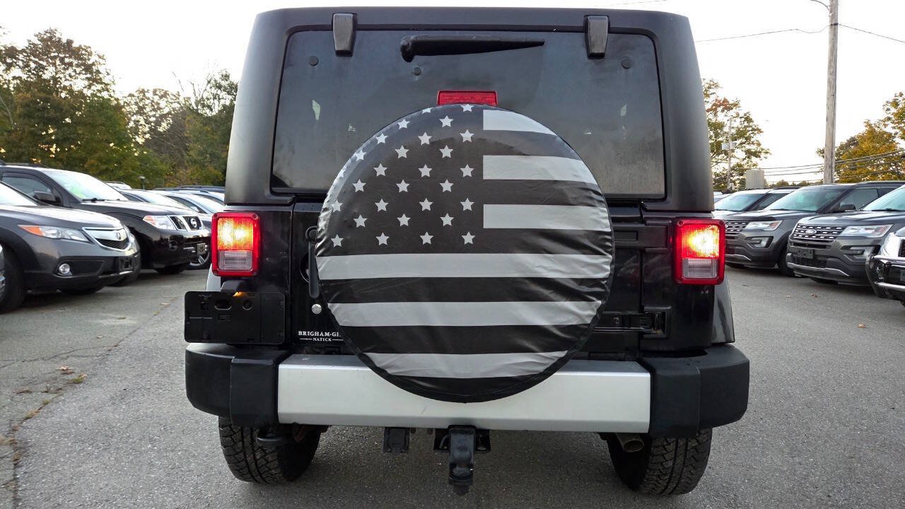 Used 2012 Jeep Wrangler Sahara w/ Dual Top Group AWD/4WD image 13