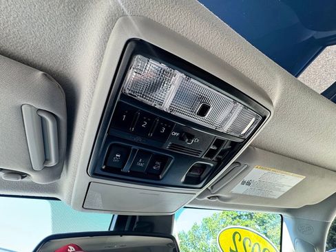 Used 2022 Toyota 4Runner SR5 Premium w/ Moonroof Package AWD/4WD image 16