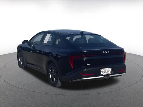 Used 2025 Kia K4 LXS image 10