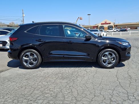 Used 2023 Ford Escape ST-Line w/ Tech Pack #1 AWD/4WD image 7