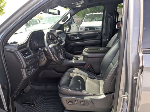 Used 2021 Chevrolet Tahoe RST w/ Luxury Package AWD/4WD image 18