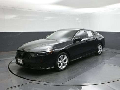 New 2026 Honda Accord LX image 32