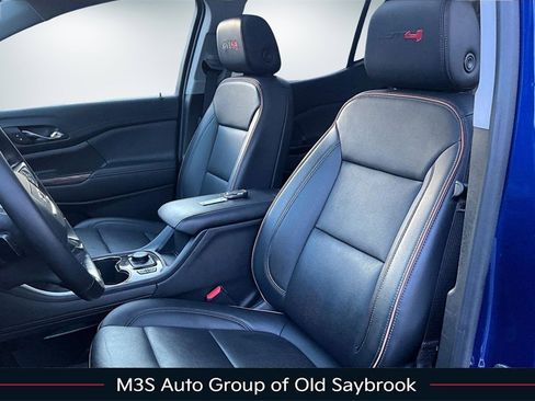 Used 2023 GMC Acadia AT4 w/ Technology Package image 21