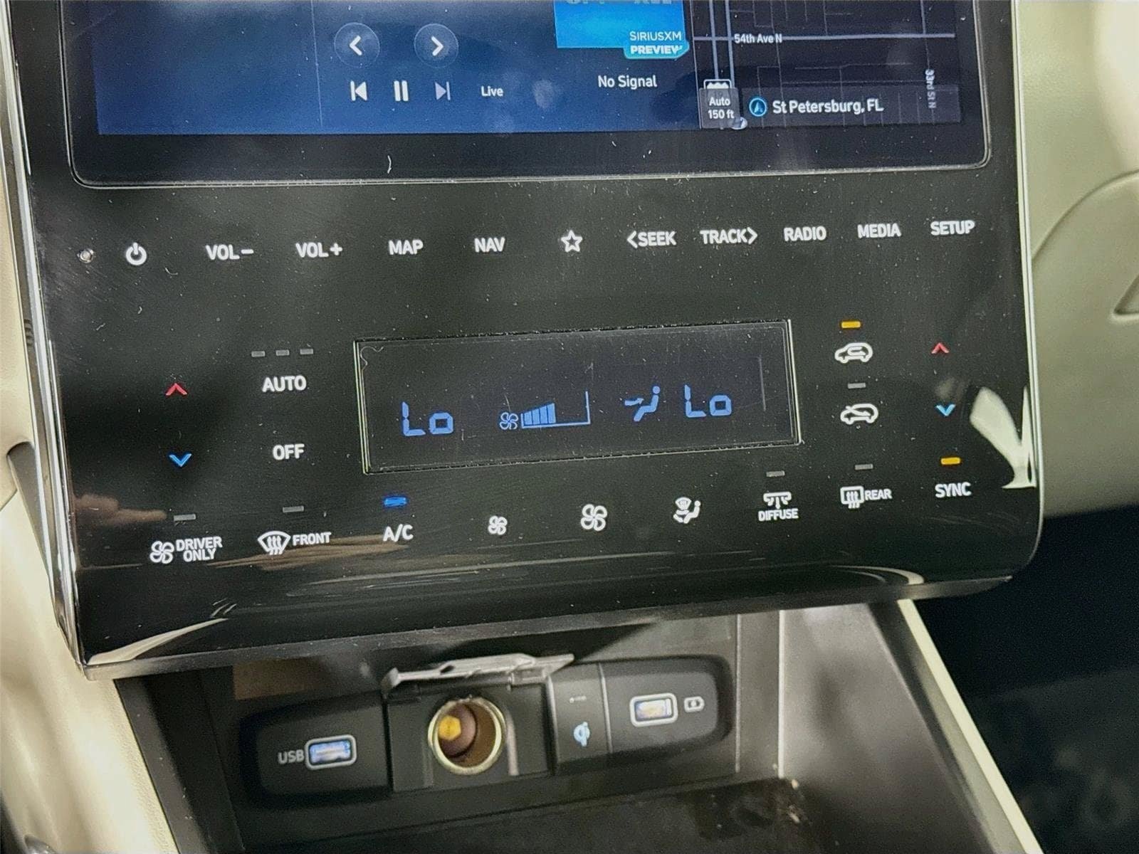 Certified 2024 Hyundai Tucson Blue AWD/4WD image 17